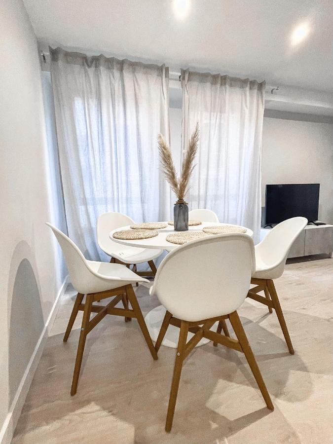 Vtz El Balcon De Plaza Sas Apartment Zaragoza Exterior foto